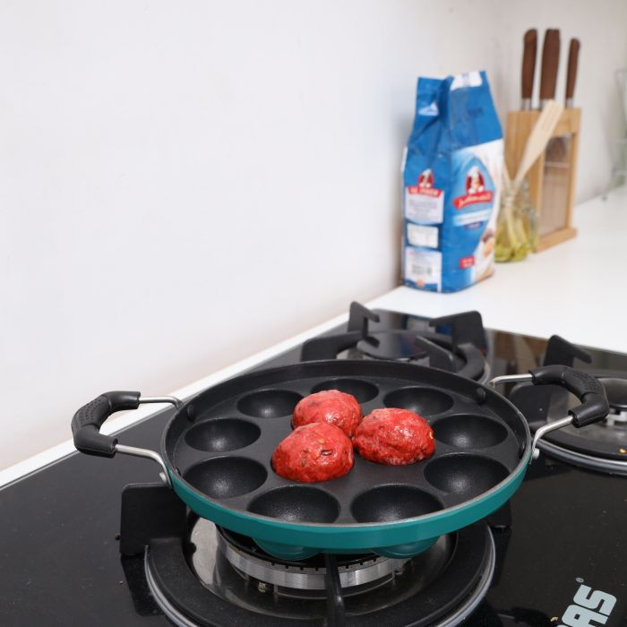 3 Layer Coating, Strong Die Cast Body 12 Pits Non-Stick Panniyarakal RF8381 Royalford
