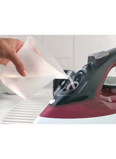 Steam Iron with Non-Stick Soleplate/Anti-Drip/Anti-Calc/Self Clean Function 300.0 ml, 1600.0 W X1550-B5 Red,/Black/White