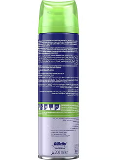 Leaves skin feeling clean and comfortable Gel formula is suitable for sensitive skin Ultra-comfort complex cools to soothe and helps protect skin during the shave