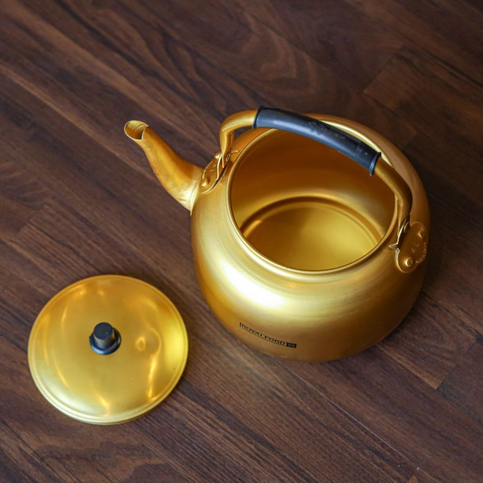 Royalford 4.0L Golden-Finish Aluminum Tea Kettle- RF10769| Rust And Corrosion Resistant Body With Comfortable And Anti-Scald Handle| Induction Compatible| Perfect For Indoor And Outdoor Use| Golden