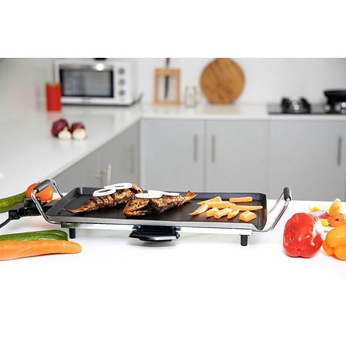 Geepas Electric Teppanyaki Grill For Camping, Ideal For Frying, Grilling And Cooking - Large Surface 46 X 26cm, Non-Stick Material, Cool Touch Handle | 2 Year Warranty