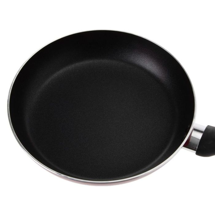 24cm Non-Stick Flat Fry Pan, Bakelite Handle, RF1261FP24 | 3mm Thickness | Triple Layer Non-Stick Coating, Suitable For All Hobs | Even Heat Distribution