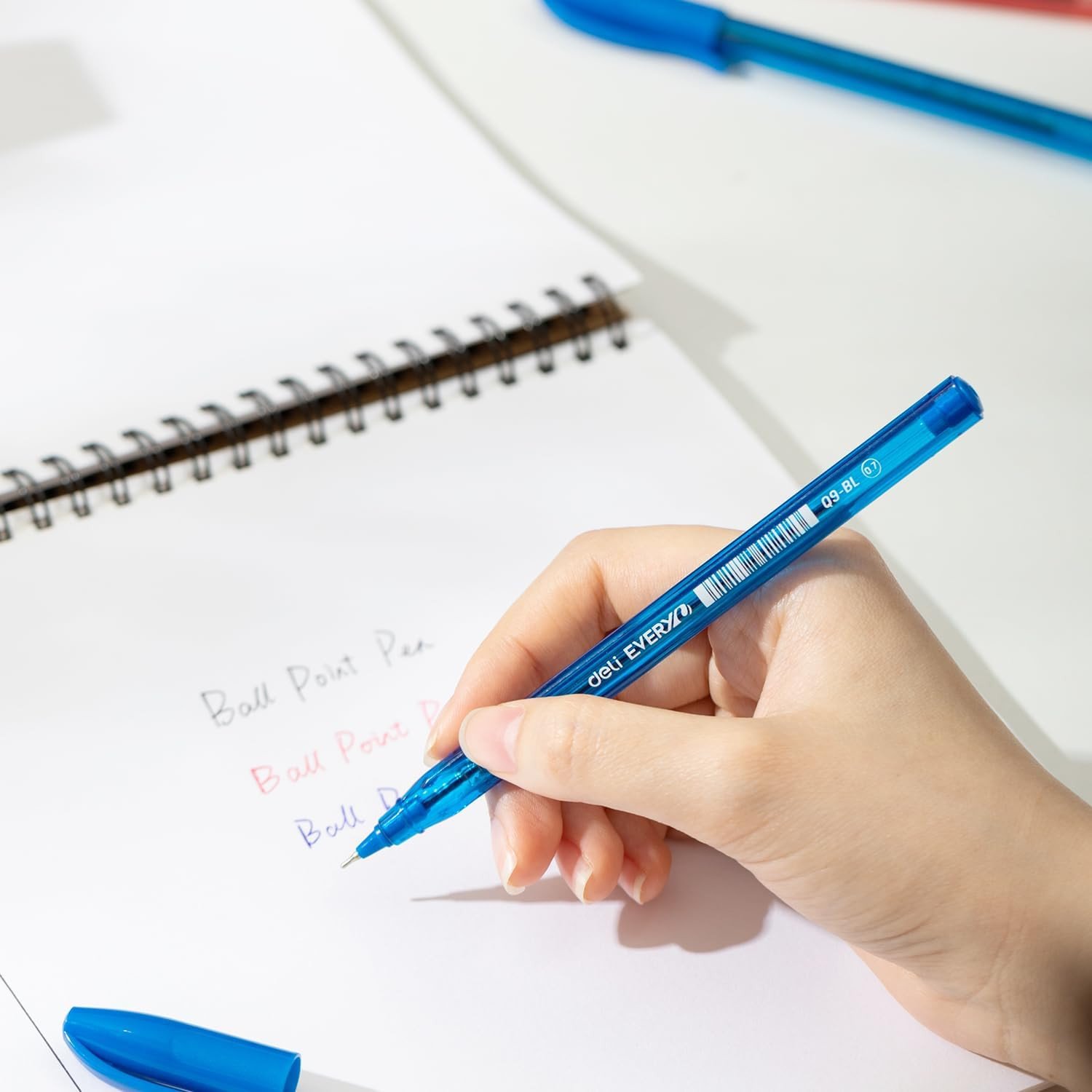 Deli Q9-BL Every Ball Pen Blue 0.7mm 50 Pcs / Pack